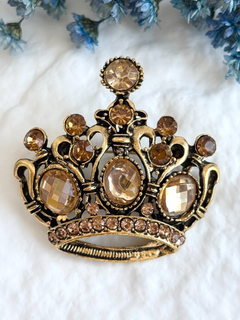Crown Shaped Champagne Rhinestone Gold Toned Vintage Inspired Brooch | Pin - Picture 2 of 14